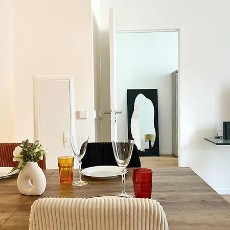 Apartment Charming 1-bedroom In Prestigious 16th Arrondissement
