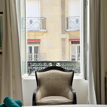 Charming 1-bedroom In Prestigious 16th Arrondissement Apartment