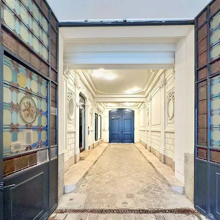 Charming 1-bedroom In Prestigious 16th Arrondissement Apartment